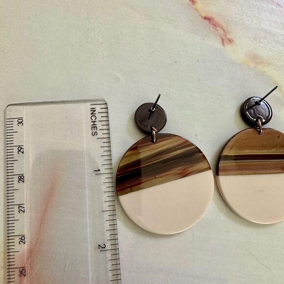 C est 1946 circle statement earrings - Picture 3 of 9